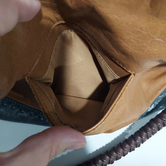 the Sak Denim Blue Natural Tan Metallic Gold Shoulder Leather Purse - Picture 15 of 16